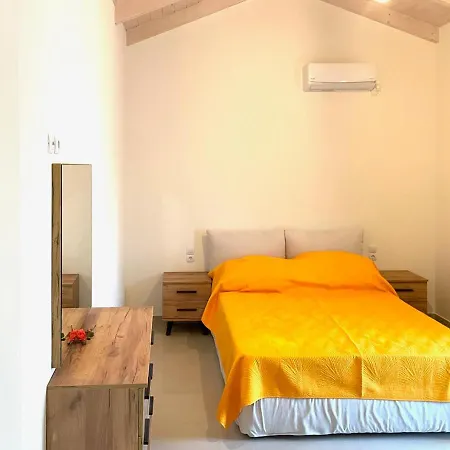 Dom wakacyjny Lefkada House With Private Yard Parking 2
