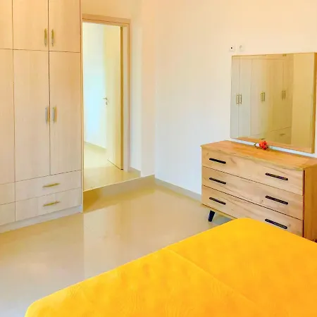 Lefkada House With Private Yard Parking 2 *