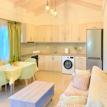 Lefkada House With Private Yard Parking 2 Nydri (Lefkada)