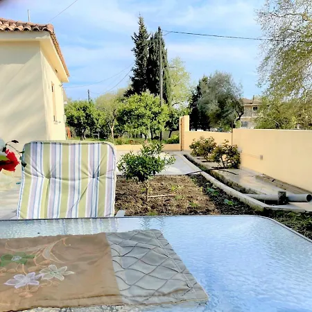 Lefkada House With Private Yard Parking 2 Dom wakacyjny Nydri (Lefkada)